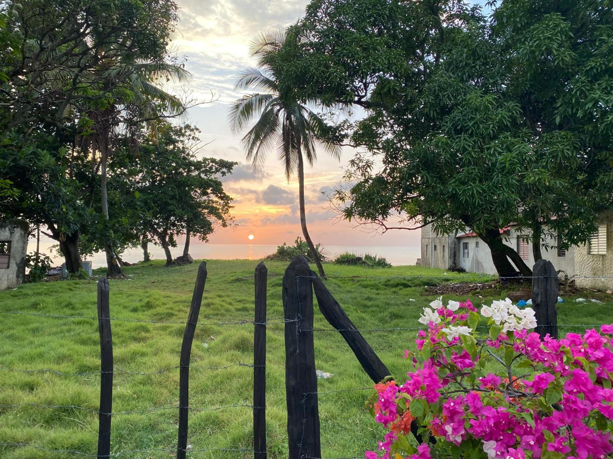 Elegante Apartamento A 100 Mts La Playa De Los Minos Rsj Río San Juan Exteriér fotografie